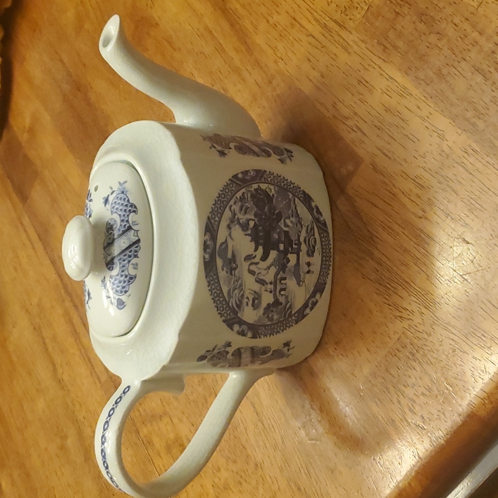 Arthur Wood Blue Asian Design Teapot